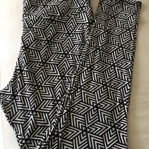 TC LuLaRoe Leggings
